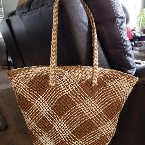 Urban Expressions Costa Hobo Bag - Picture 2 of 13